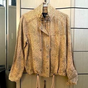 Lightweight linen pebble design jacket